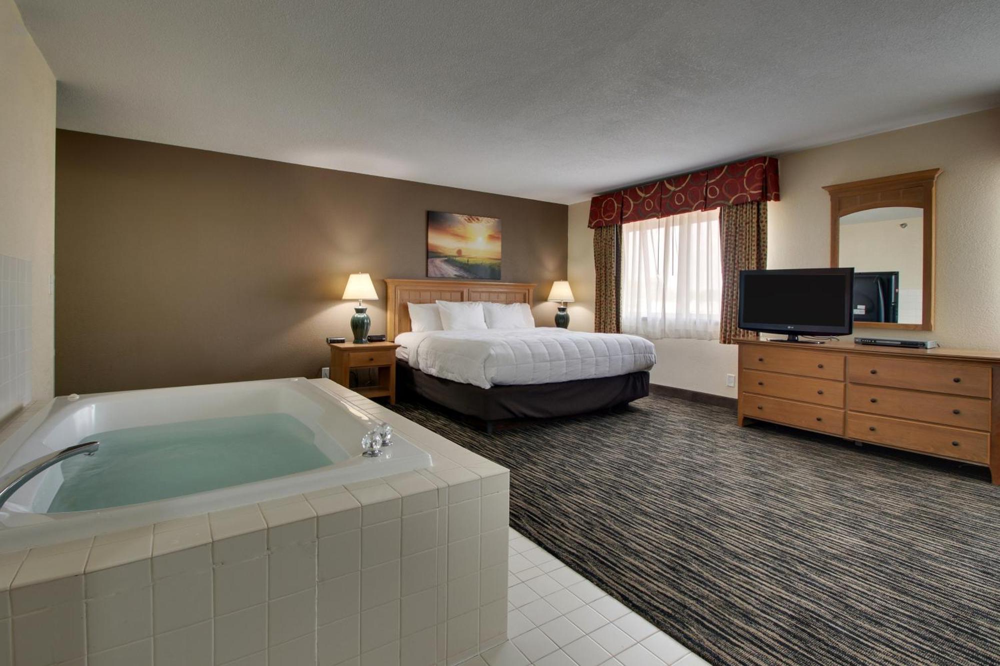 Everspring Inn & Suites Oskaloosa Exteriör bild